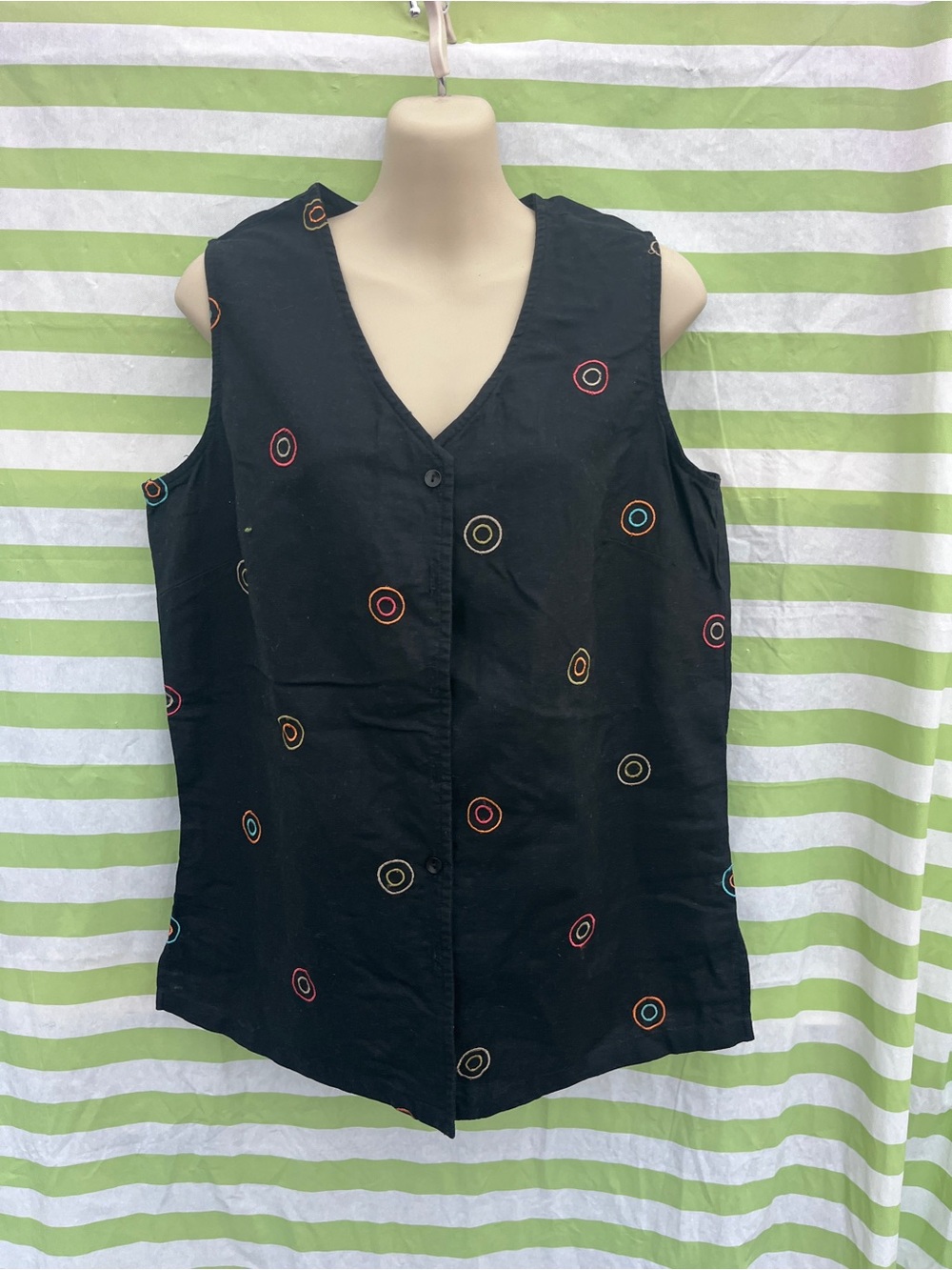 White Stag Black Sleeveless Button-Down Top with Multicolor Circle Embroidery